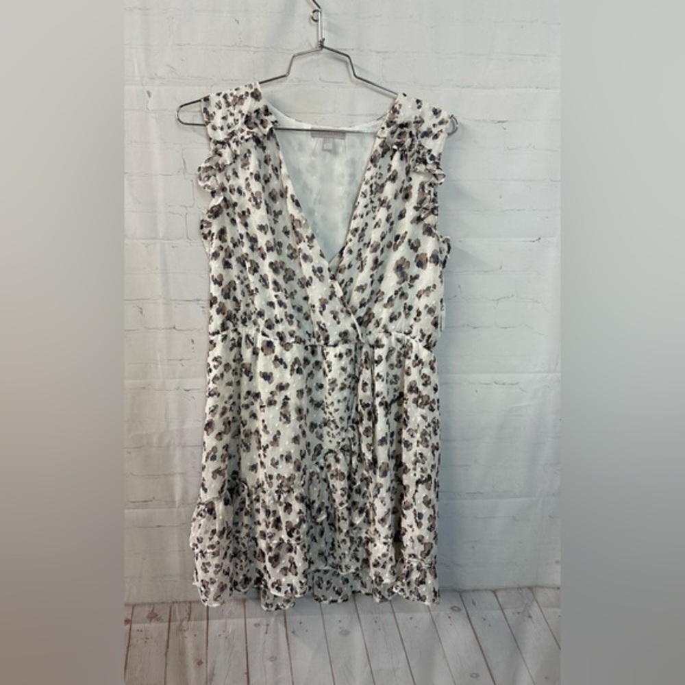 Chelsea 28 Dress Large NWT